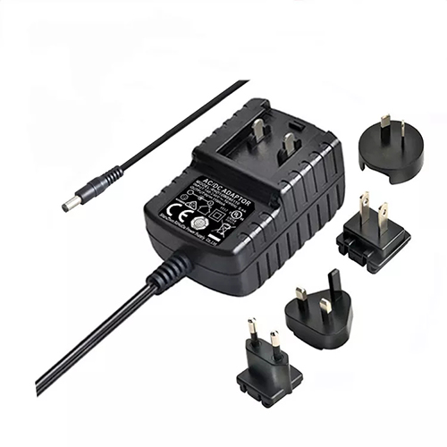 12 W nuimamas maitinimo adapteris