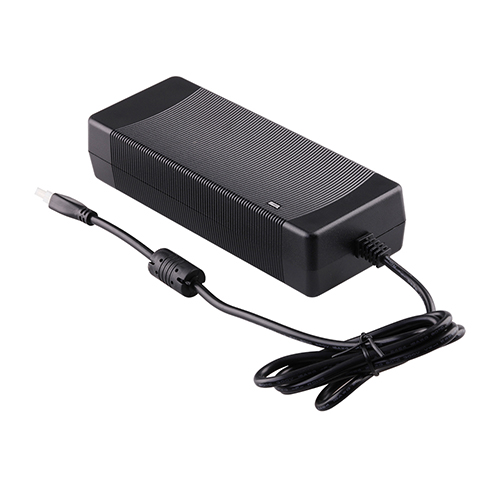 150W darbalaukio maitinimo adapteris