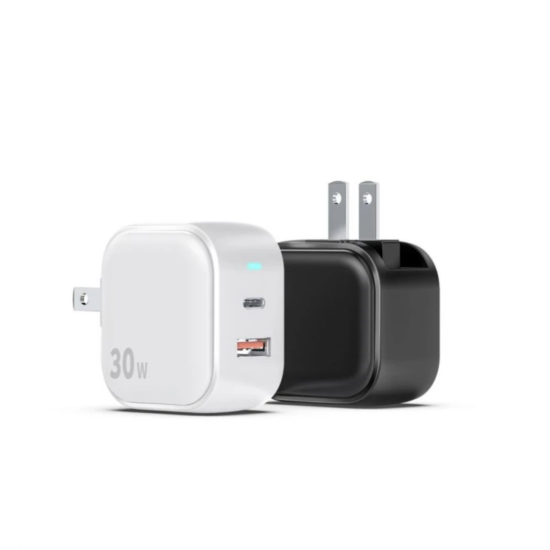 30WPD greitas įkroviklis su USB-A ir USB-C