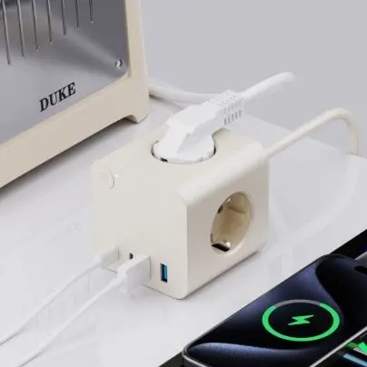 EU maitinimo juosta su 25 W PD USB 3 kintamosios srovės lizdais
